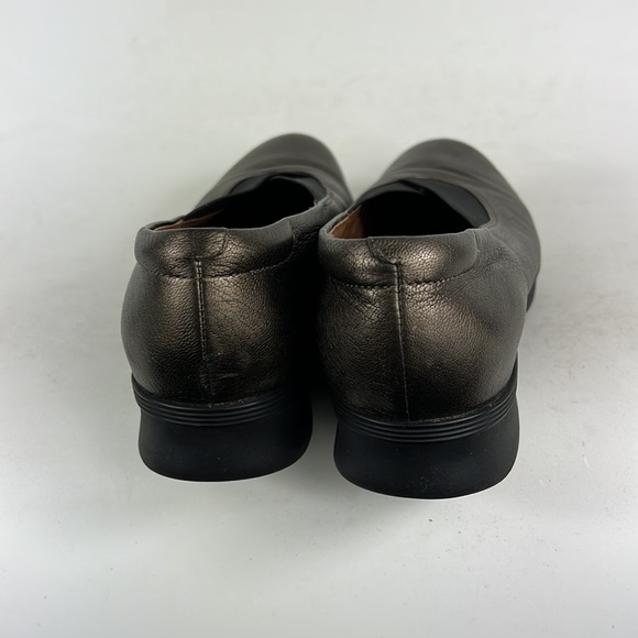 Clarks leather metallic bronze gold round toe slip on shoes us women's size 8 - Picture 8 of 10